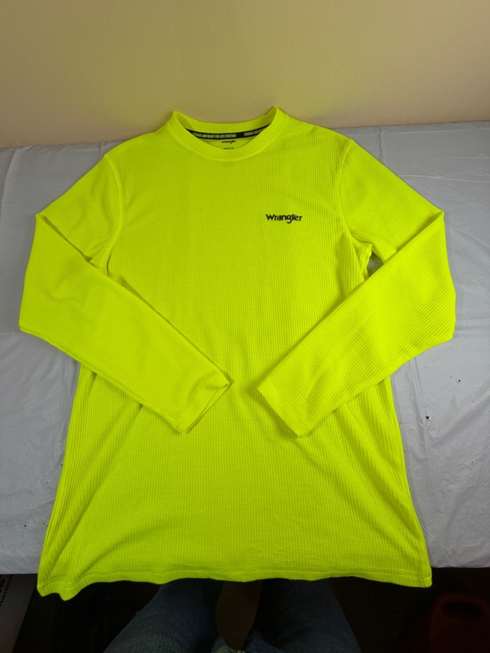 Men's Wrangler Safety Yellow Long Sleeve Waffle Thermal Size Medium